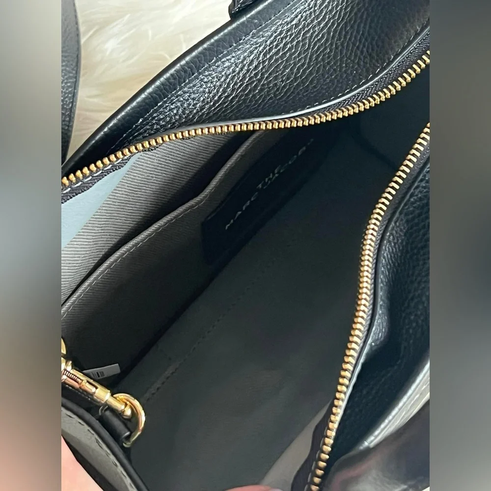 H009L01SP21 - Marc Jacobs The Leather Mini Tote Bag - Picture 10 of 16